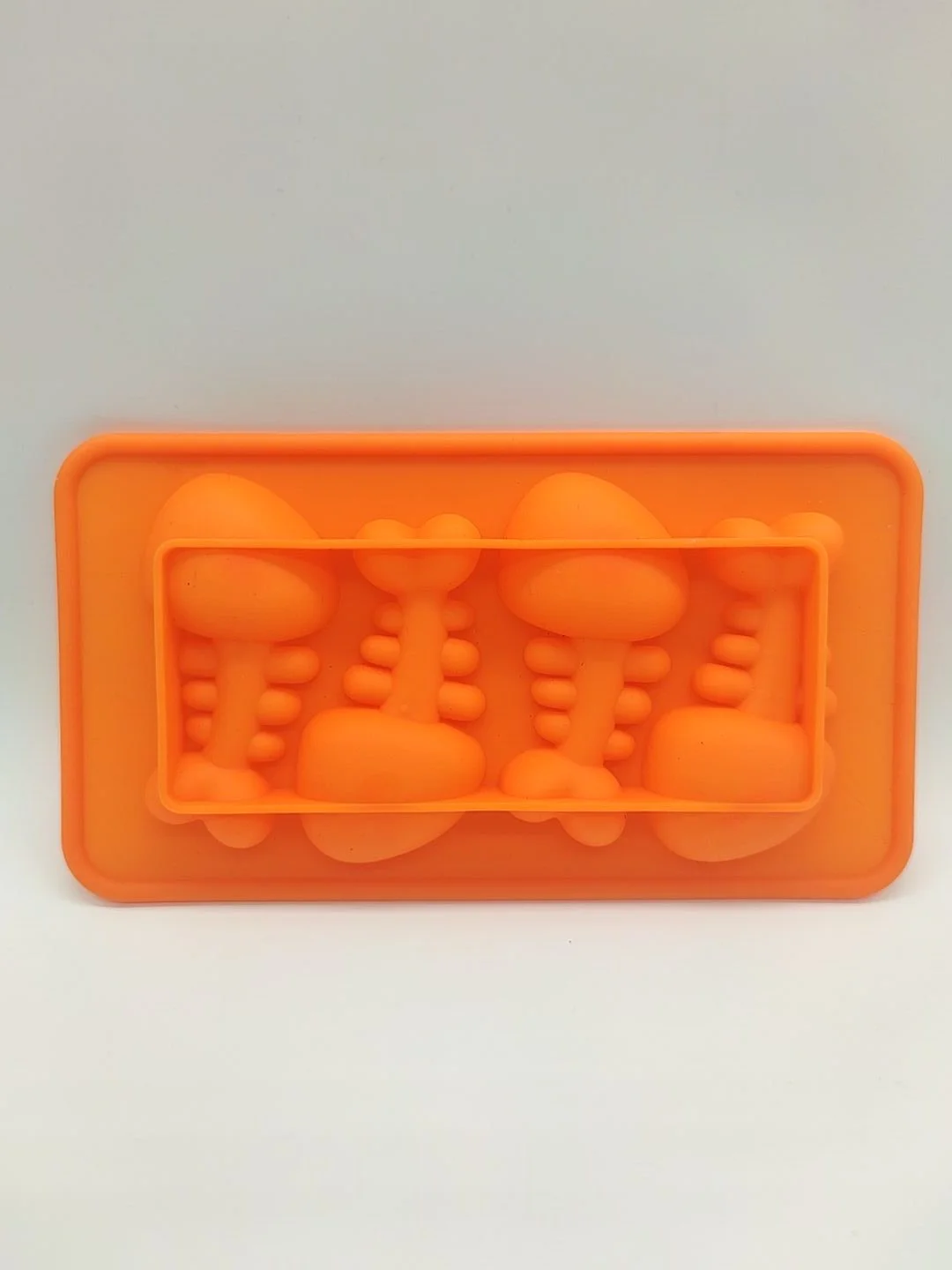 https://www.xhfsilicon.com/wp-content/uploads/2023/03/silicone-chocolate-mold-33-rotated.jpg.webp